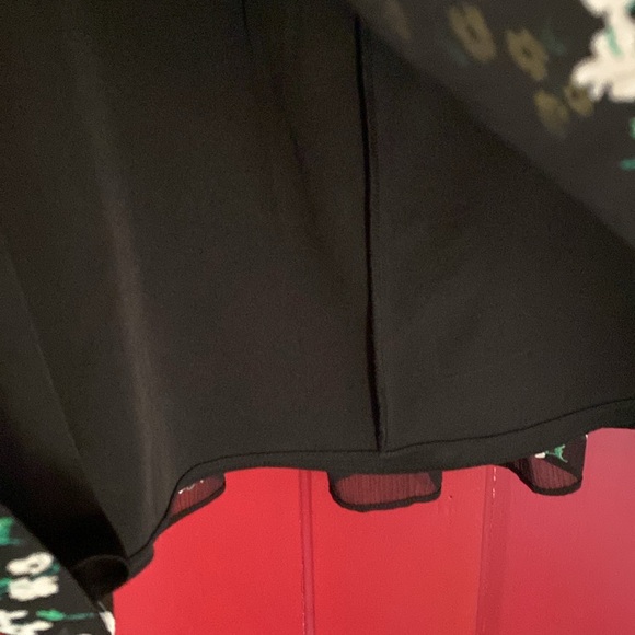 Ann Taylor Tunic Length Top - Picture 7 of 7